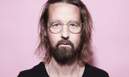 Anders Riis – Revolutionen begynder nu (måske)