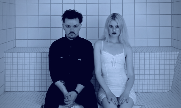 The Slow Scare: Udstødte i lilla og blåt